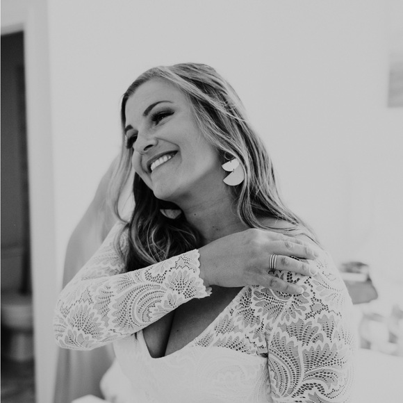 Meet your Posher, Meg - Picture 1 of 1